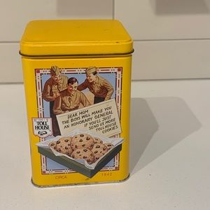 Vintage Toll House cookie tin